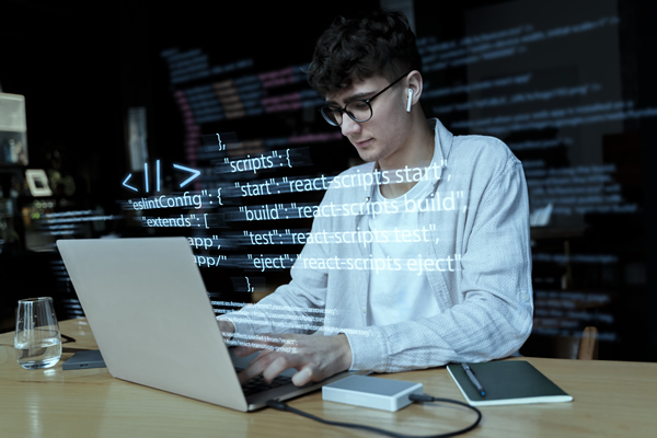 Murid Sedang Belajar Coding
